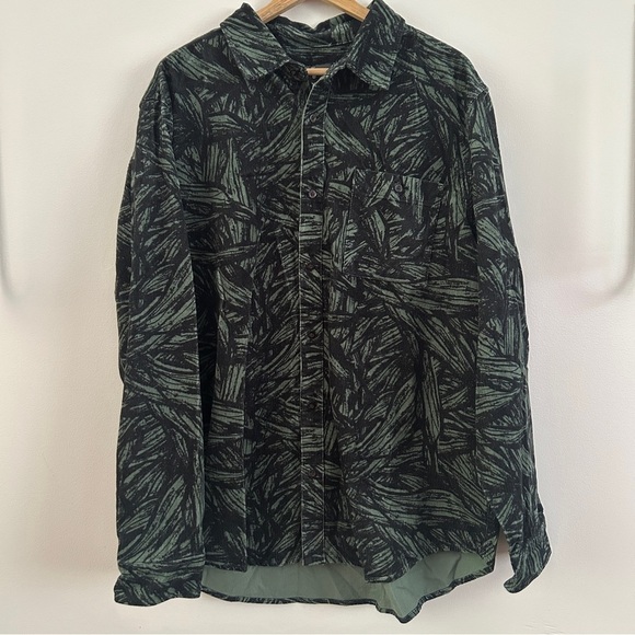 NWT Black and Green Lightweight Corduroy Shirt Jacket with Leaf Print XL - Picture 1 of 5